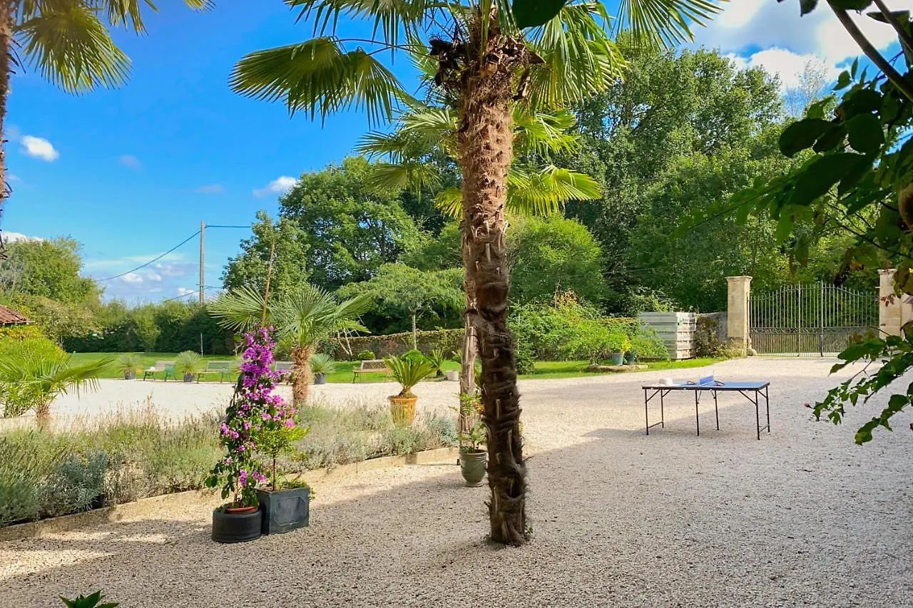 Maison Manechal Monfaucon  Francia